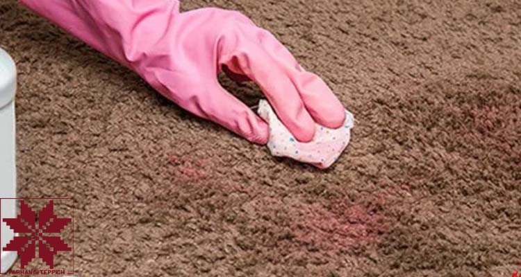 Lack vom Teppich entfernen mit 4 gängigen und effektiven Methoden
